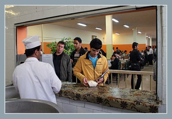 غذا دانشجویی