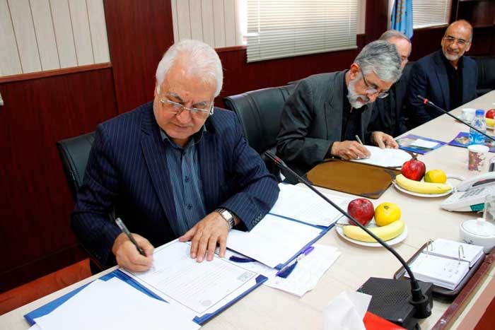 تفاهم نامه پیام نور با فرهنگستان زبان و ادب فارسی